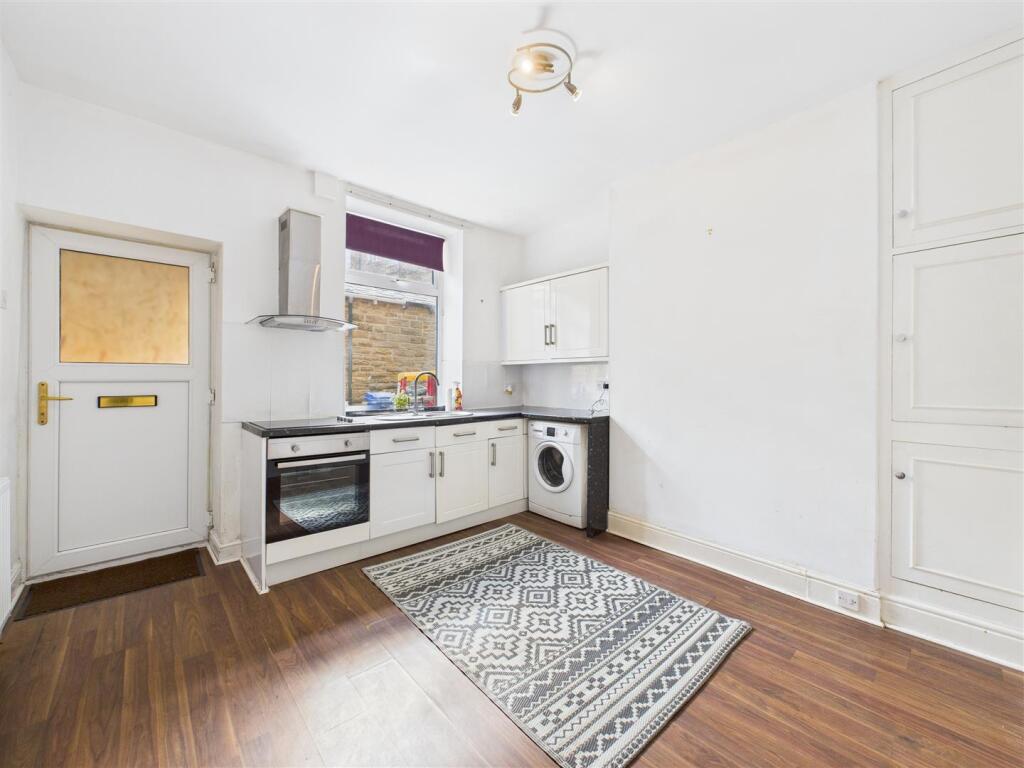 House in Sheffield - View 4