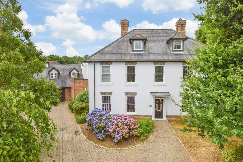 Main image of property: Hollandbury Park, Kings Hill, Kent