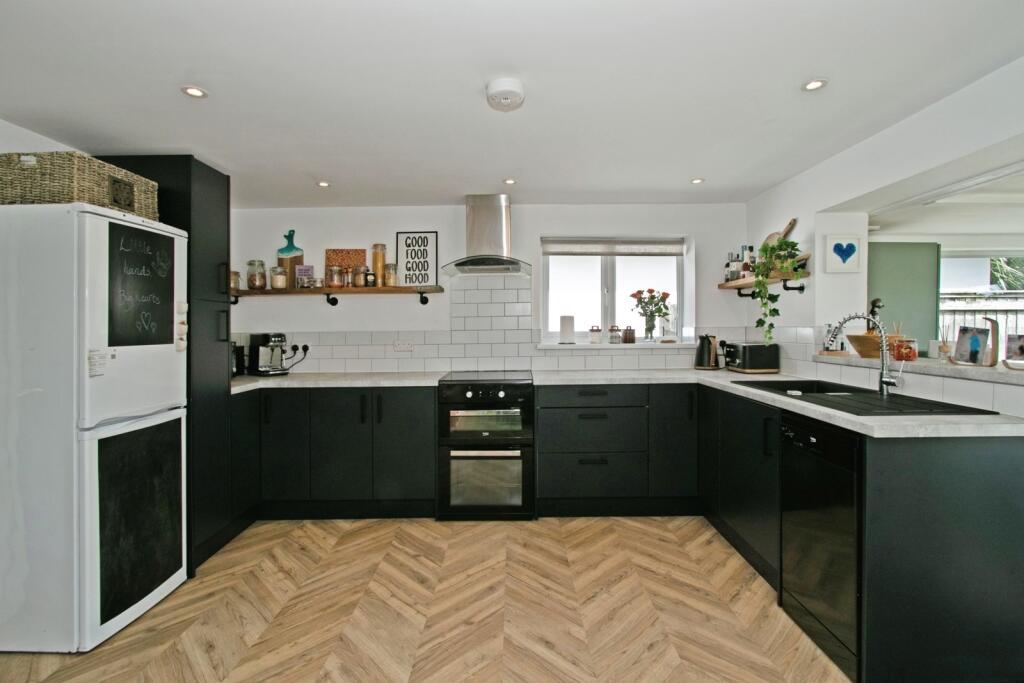 House in Truro - View 5