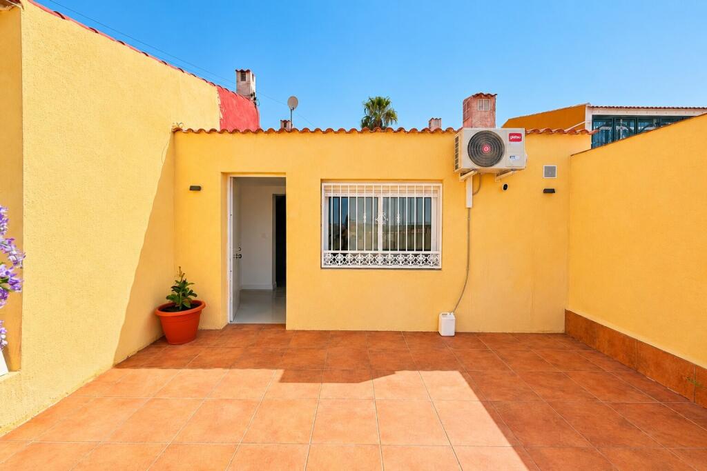 Main image of property: Valencia, Alicante, Torrevieja