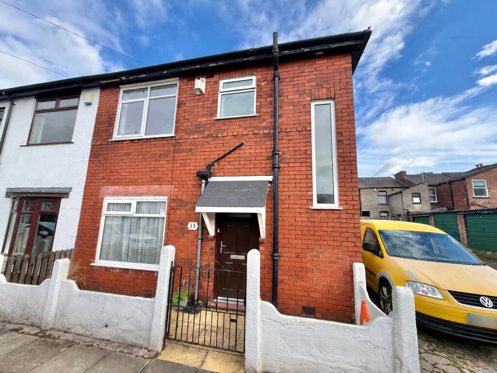 3-bed terraced on 15, Kynder Street, Denton, £125,000
