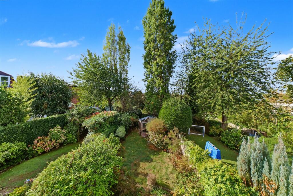 House in London - View 4