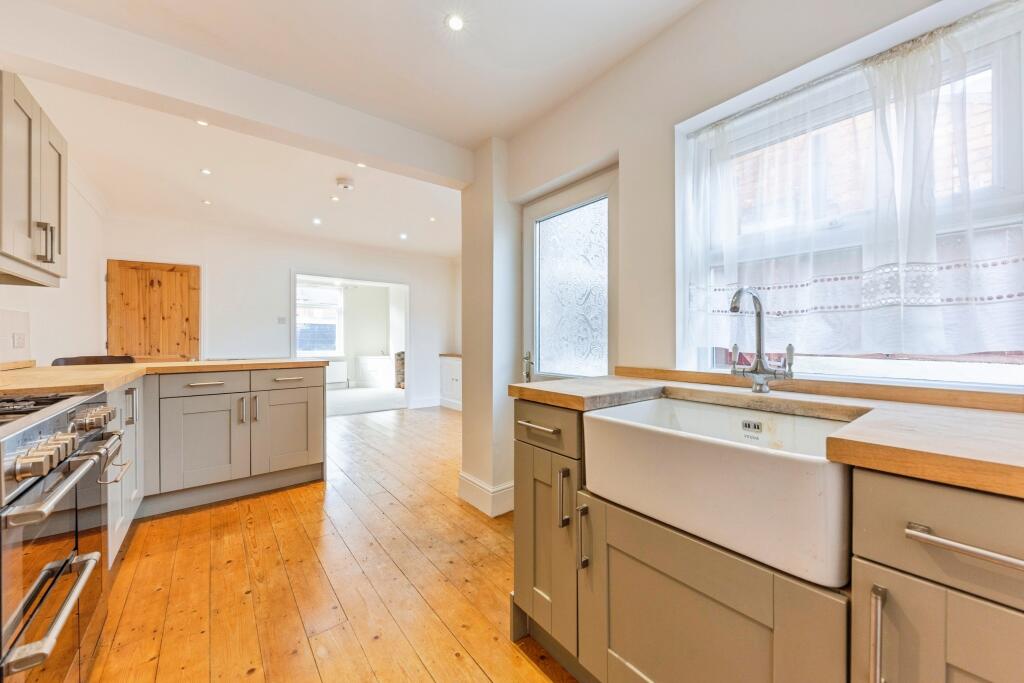 House in Nottingham - View 3