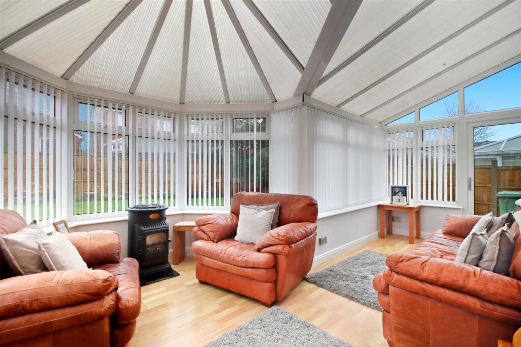 House in North East Derbyshire, North Wingfield - More