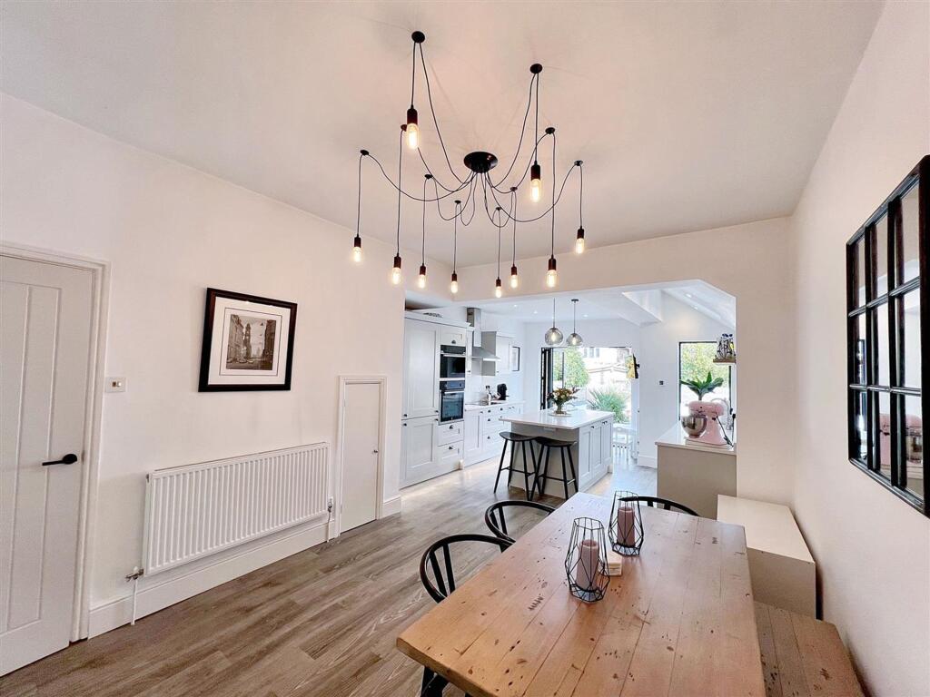 Colwick Avenue, Altrincham, WA14 photo 4