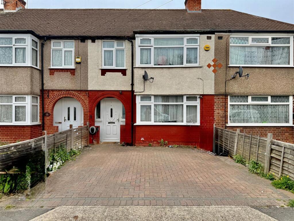Main image of property: Cheddar Waye, Hayes