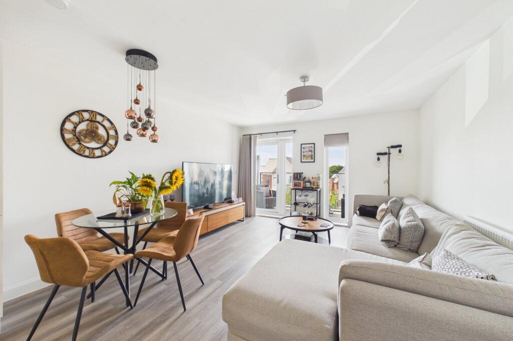 Apartment in Reading - View 2