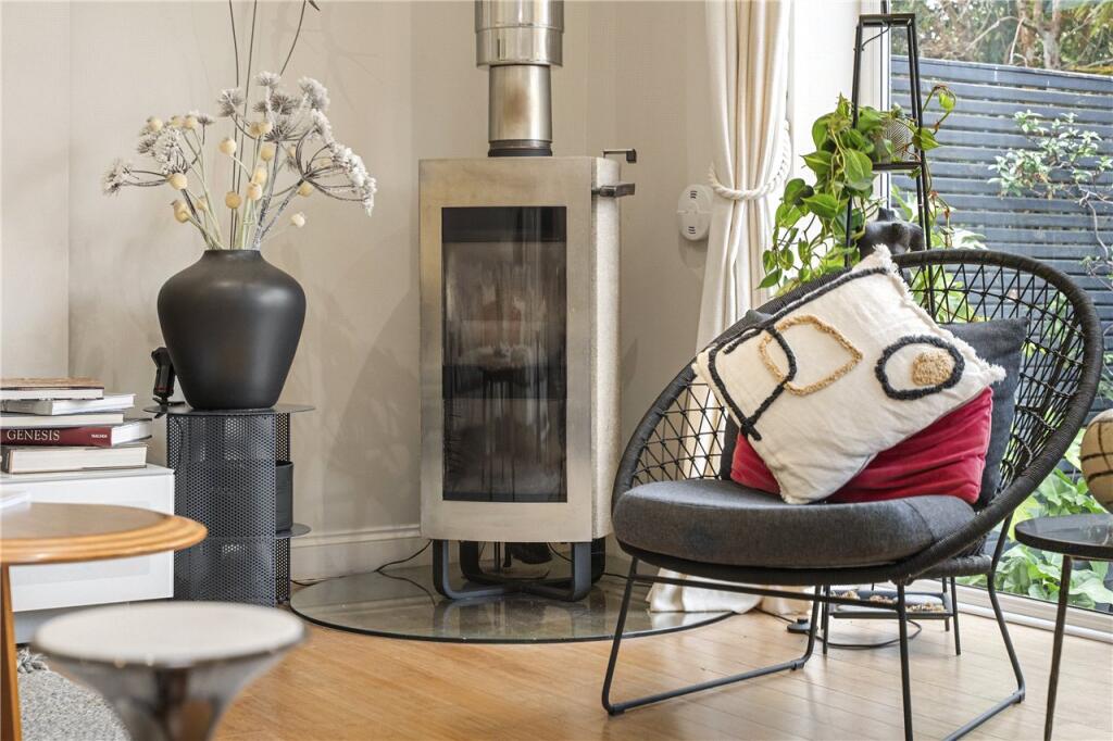 House in Kingston upon Thames - View 5