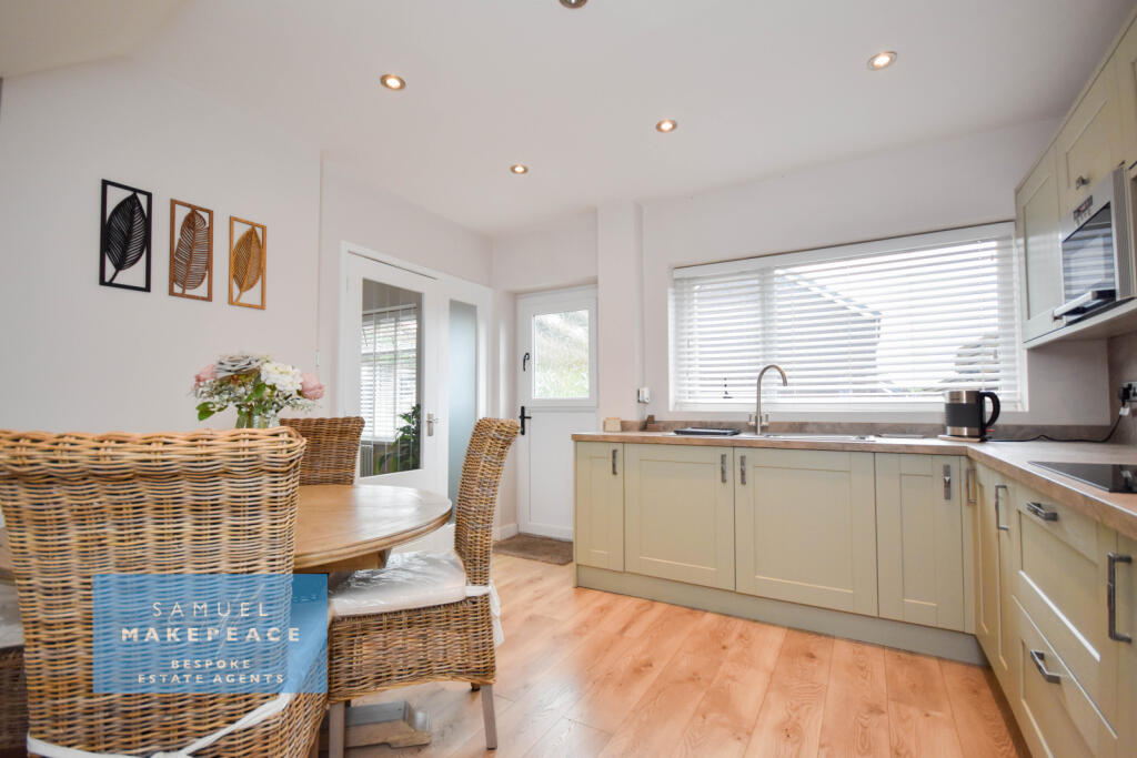 House in Stoke-on-Trent, Smallthorne - More