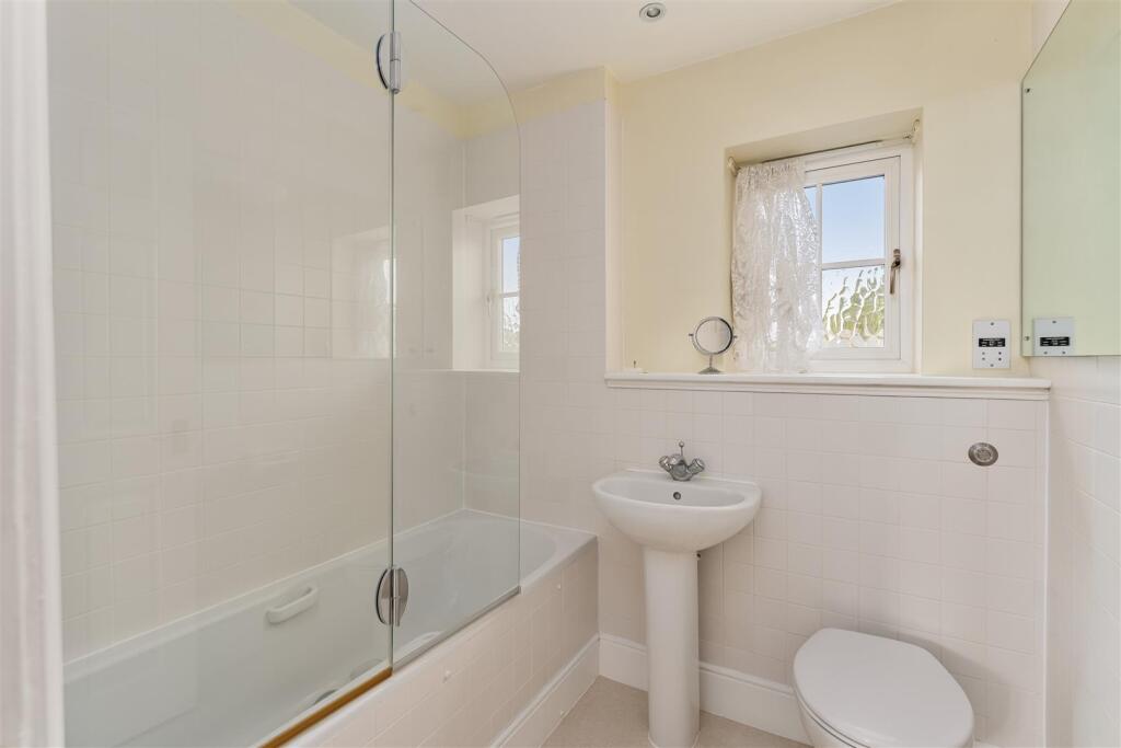 House in Aynho, West Northamptonshire - View 5