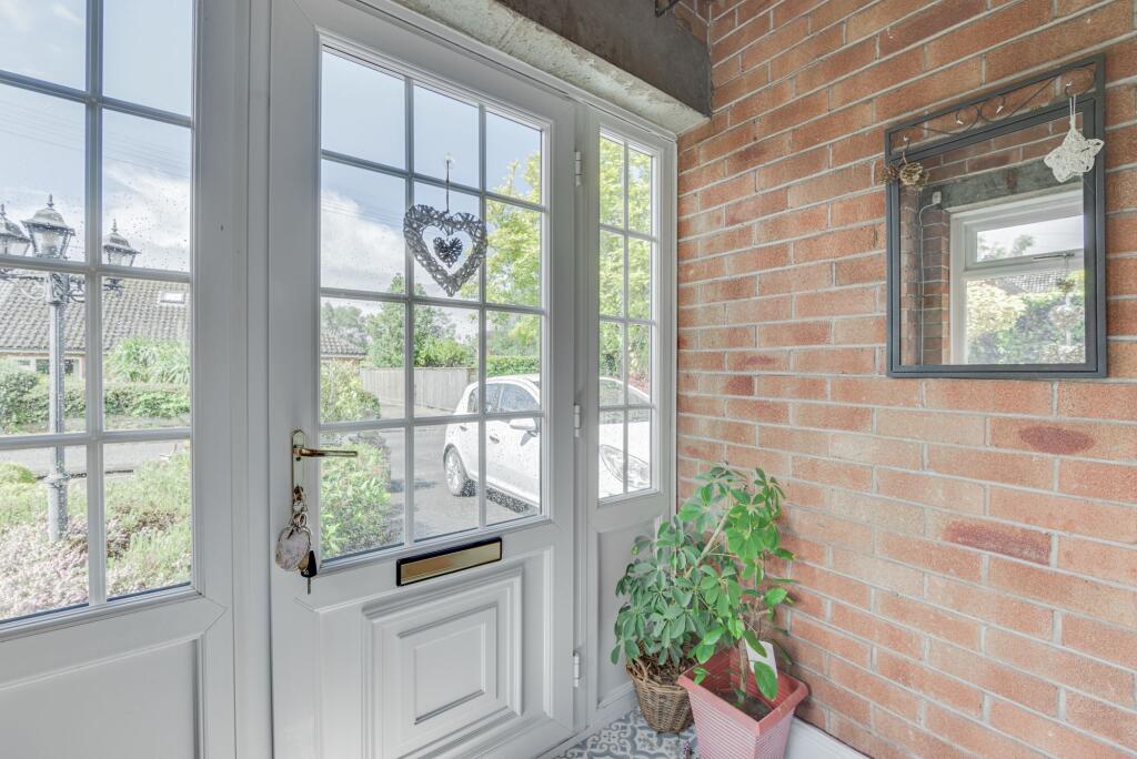 House in Congleton, West Heath - More