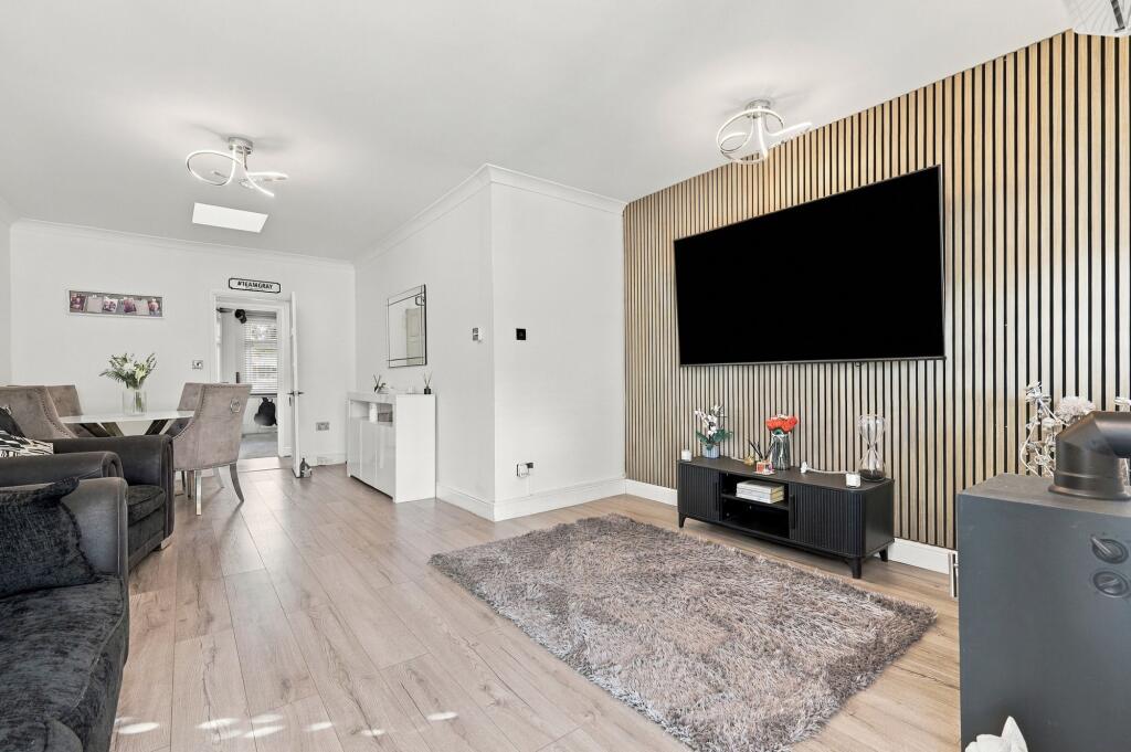 House in Southend-on-Sea - View 5
