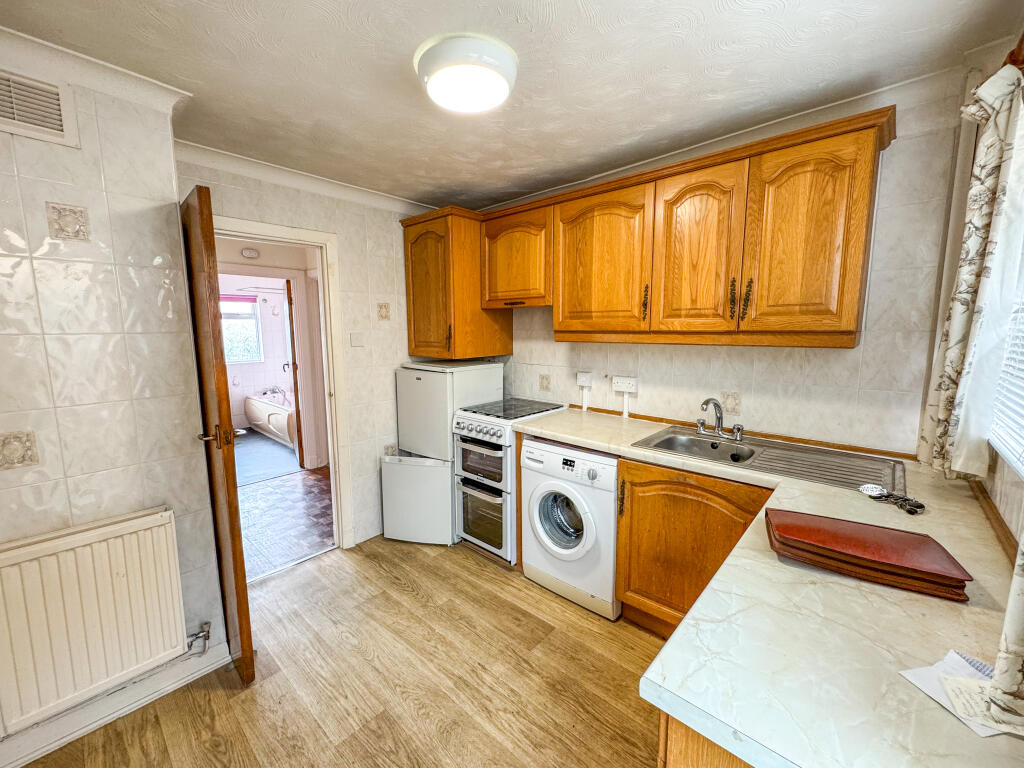 House in Felinfoel, Swiss Valley, Llanelli Rural - View 3