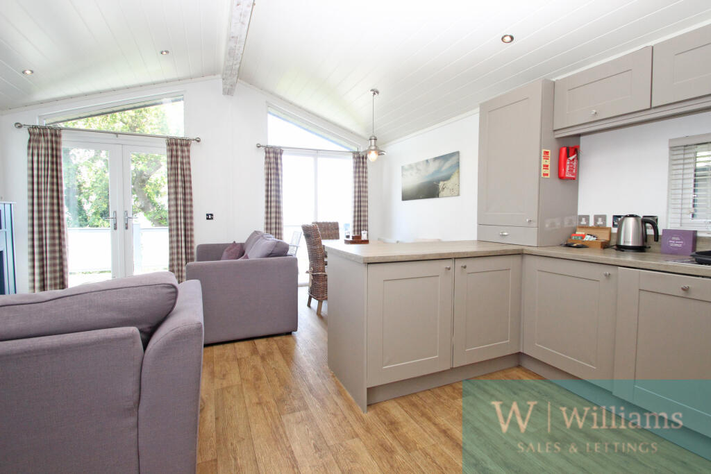 Woodside Coastal Retreat, Wootton photo 3