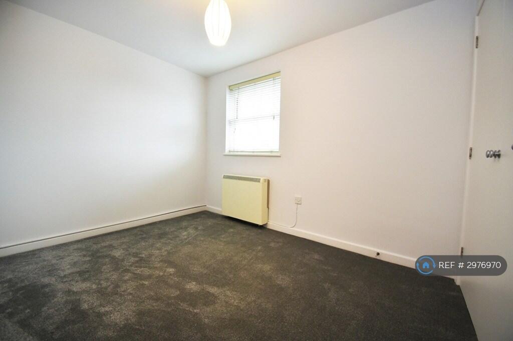 Apartment in Southampton - View 2