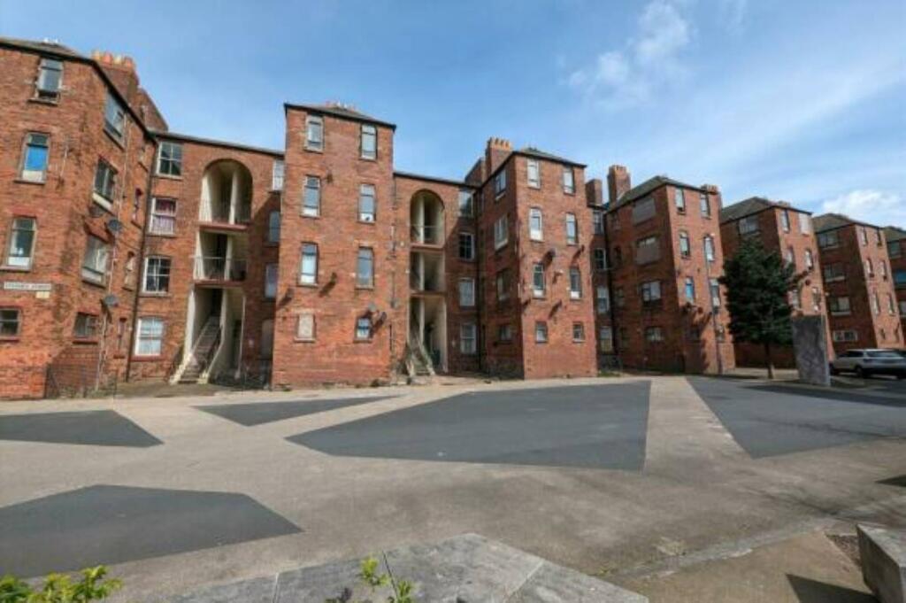 8D Steamer Street, Barrow-in-Furness, LA14 2SH - View 2
