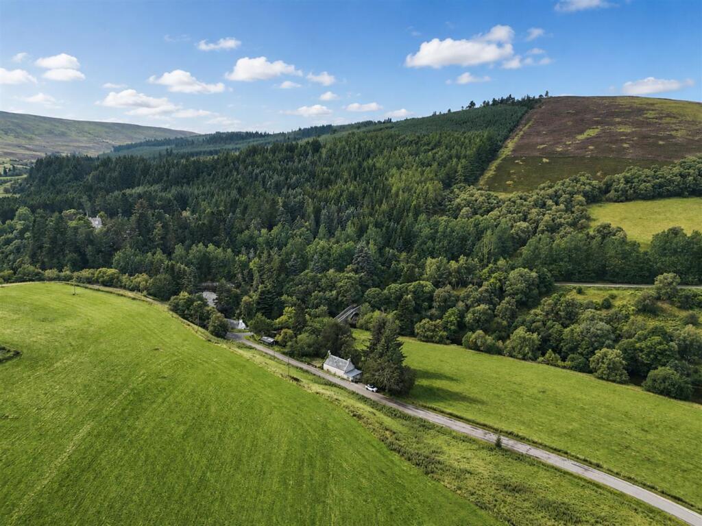 Ballmorlich, Tomintoul photo 4