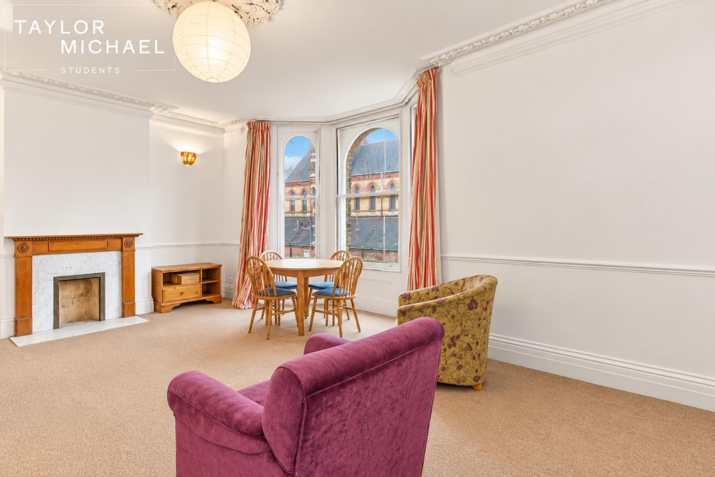 6 bedroom flat for rent