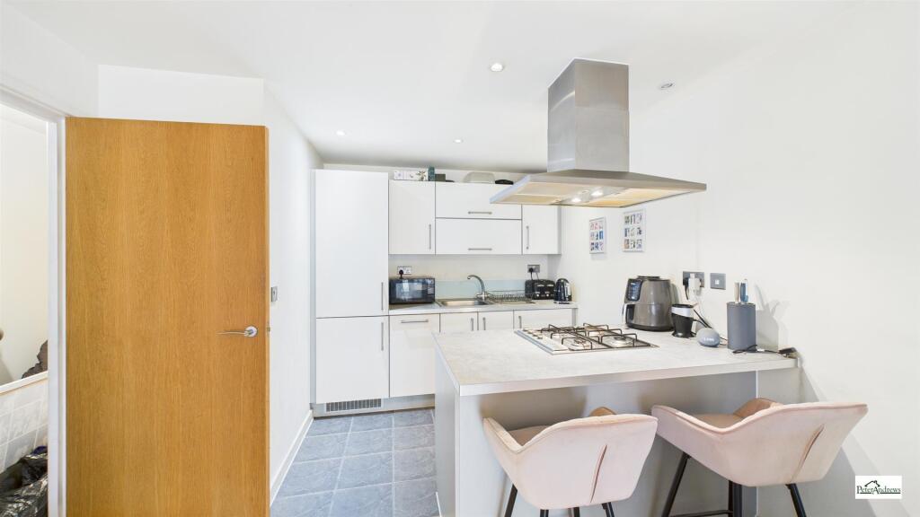 Apartment in London - View 3