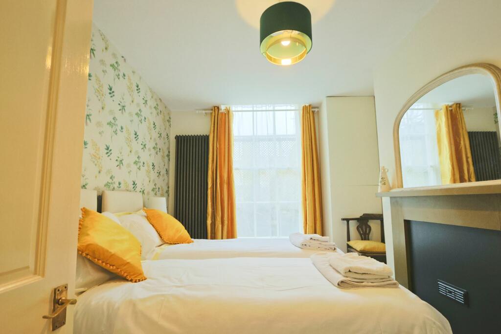 2 bedroom flat for rent