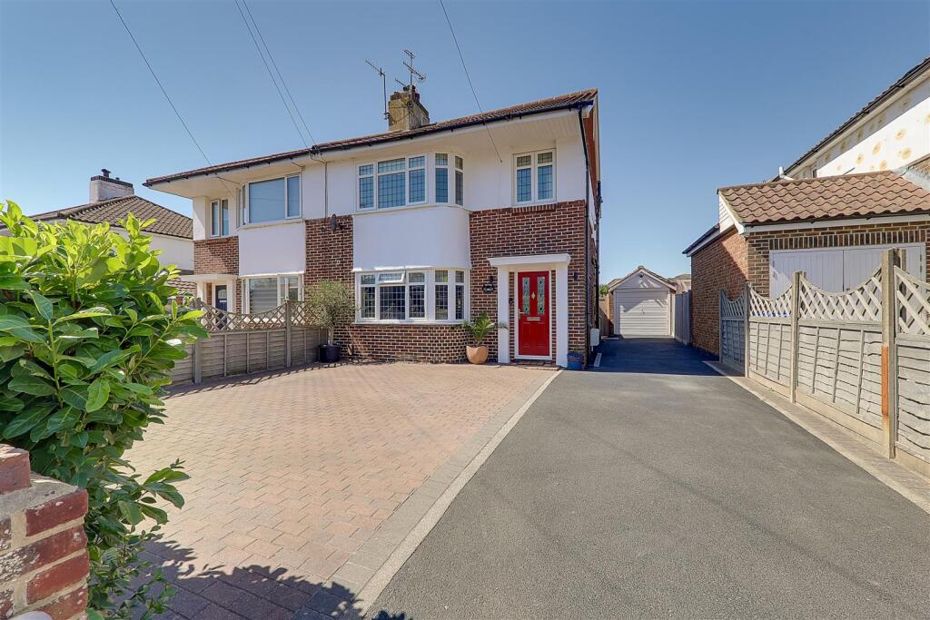 Main image of property: Sompting Road, Worthing, BN14