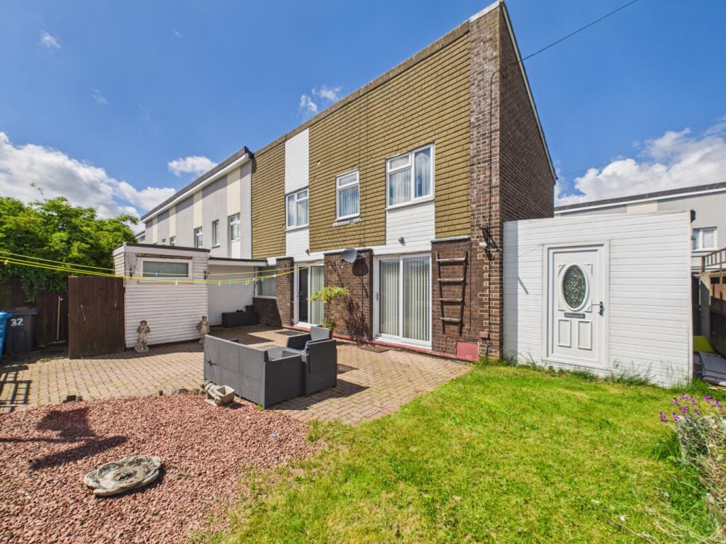 House in Kingston upon Hull, Bransholme - View 2