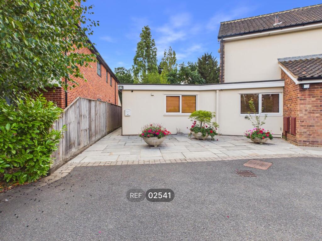 Main image of property: Kingsfield Avenue, Ipswich, Suffolk, UK, IP1 3TA