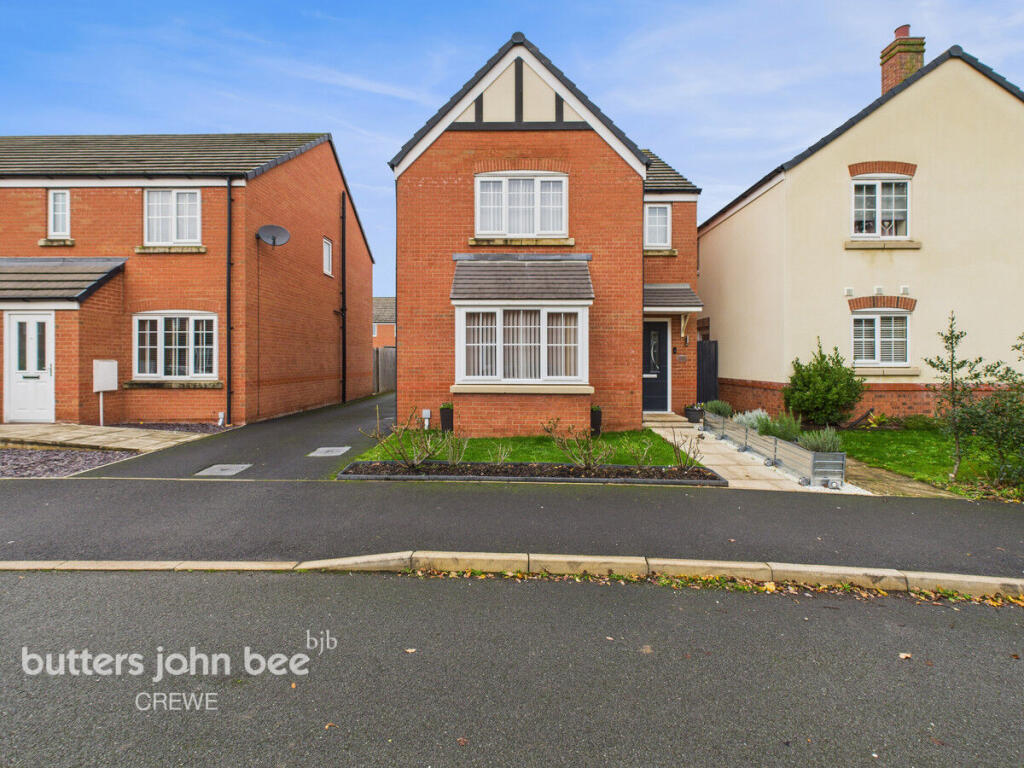 3-bed detached on Rosemary Drive, Crewe, £280,000
