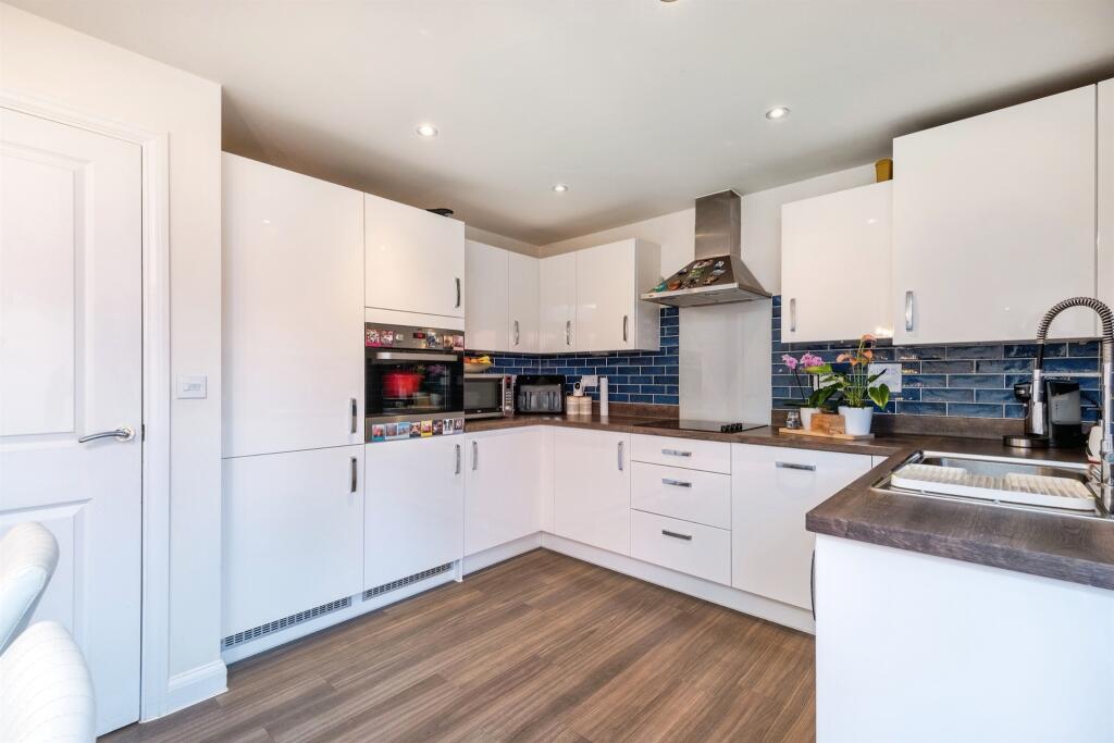 House in Brackley, West Northamptonshire - View 4