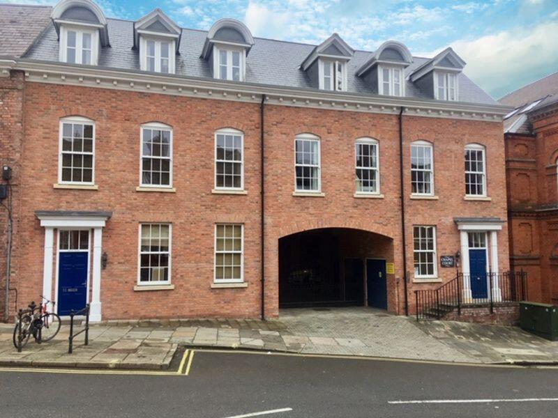 1-bed flat on Chapel Court, St. Johns Hill, Shrewsbury, SY1 1JJ, £189,950