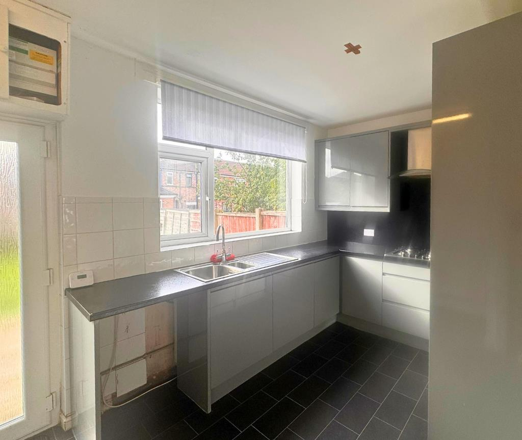 Belvedere Avenue, Stockport photo 4