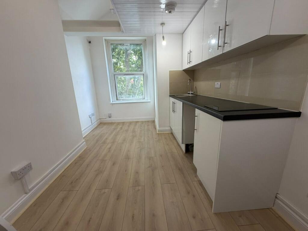 Main image of property: Flat E, Cricklewood Broadway, Camden, London