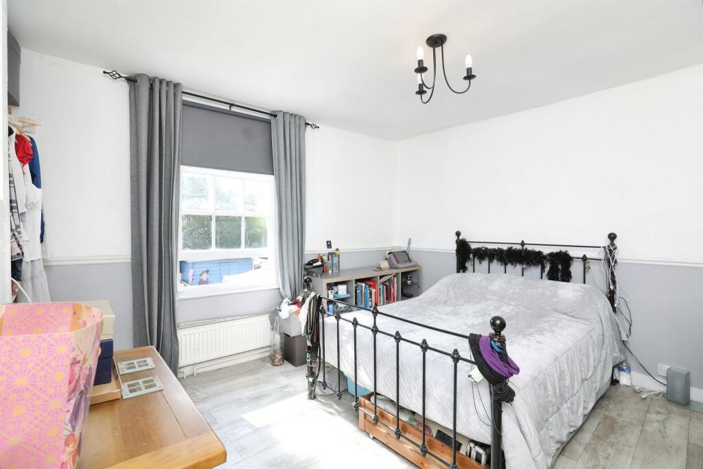 House in Sheerness, Mile Town - View 4