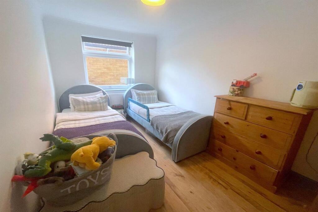 Apartment in Brighton - More