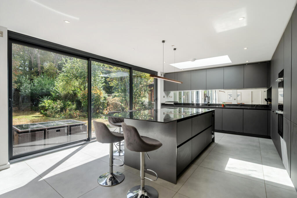 House in Hemel Hempstead - View 2