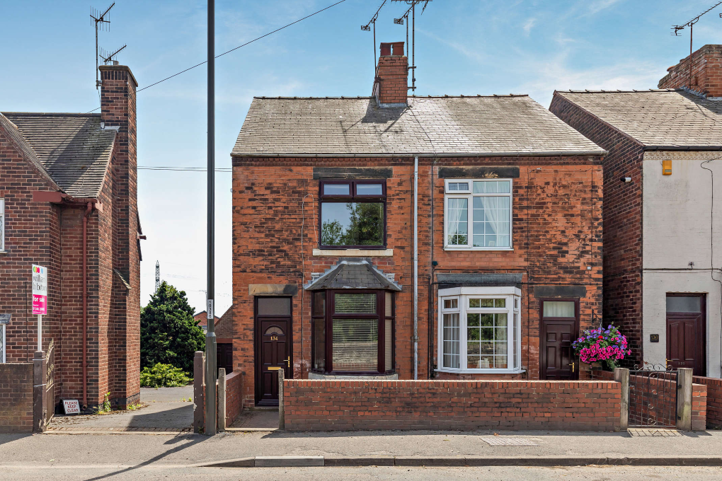 2-bed semi-detached on Top Road, Calow, Derbyshire, £150,000