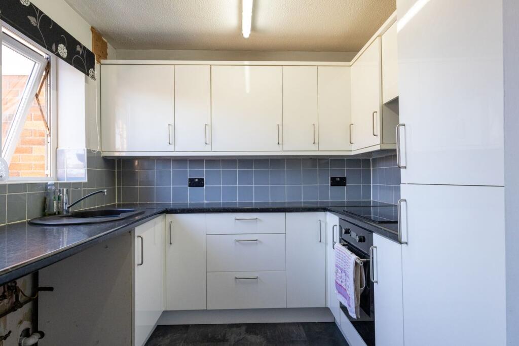 House in Cardiff, Llantwit Major - View 5