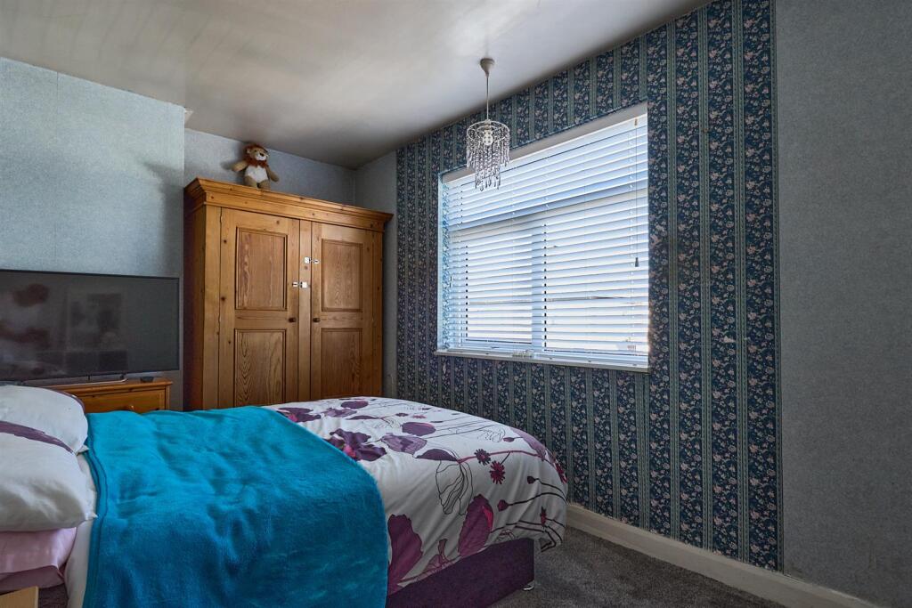 House in Hinckley and Bosworth, Barwell - More