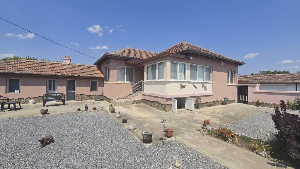 Main image of property: Elhovo, Yambol