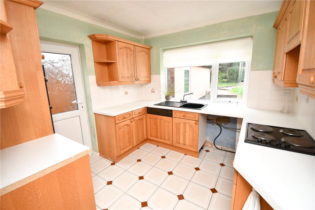 House in Upton, Overchurch Hill - View 5