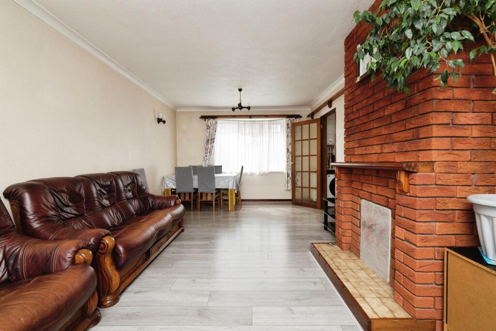 House in London, Thames View - View 2