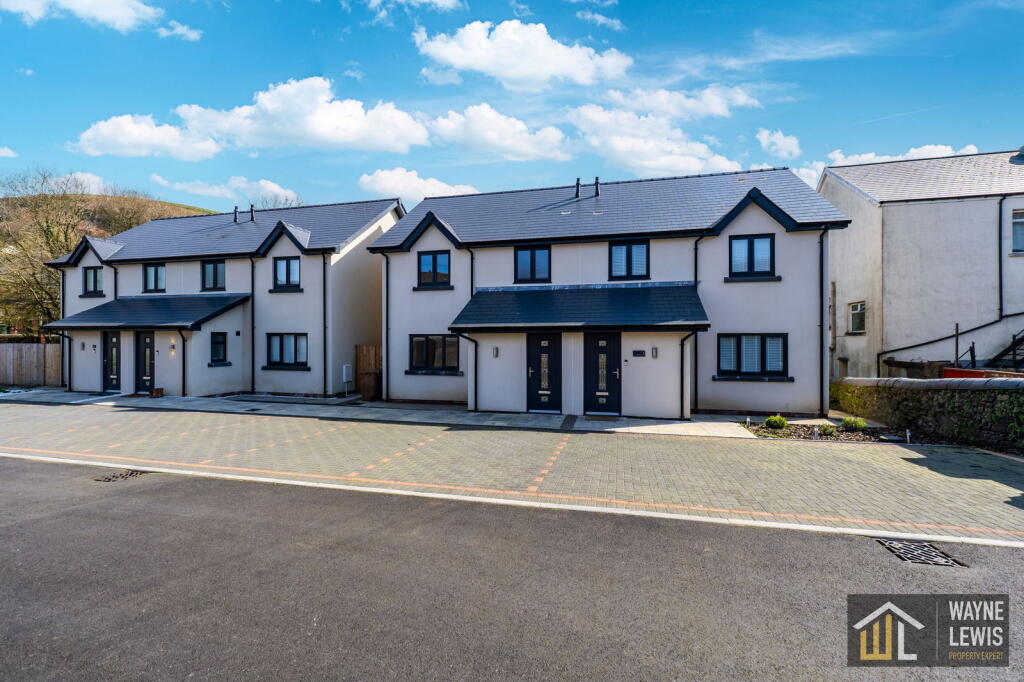 House in Caerphilly, Aber Valley - View 2