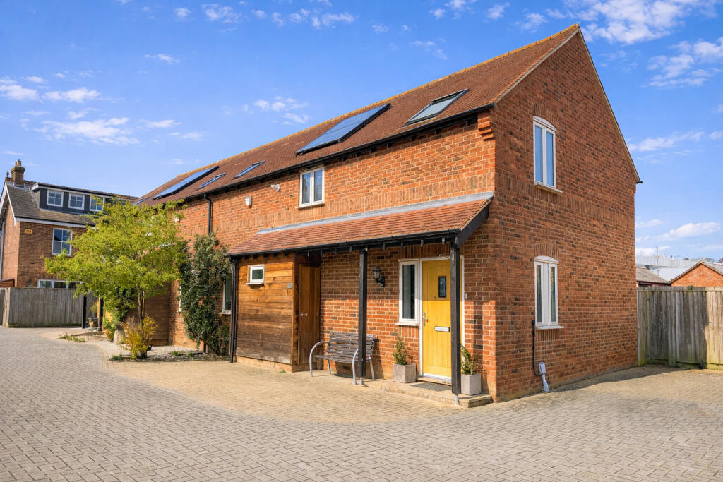 Main image of property: Thame, Oxfordshire