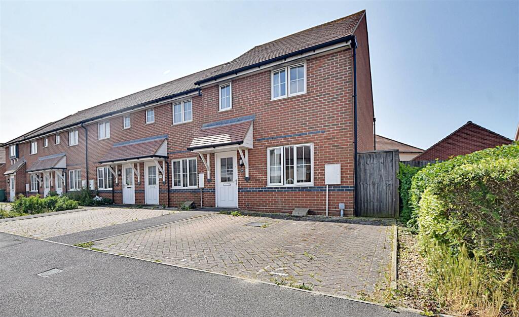 3-bed terraced on Galley Hill View, Bexhill-On-Sea, £299,950