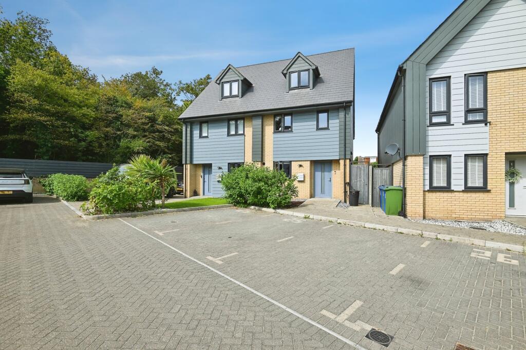 Main image of property: Commodores Close, Minster on Sea, Sheerness, Kent, ME12