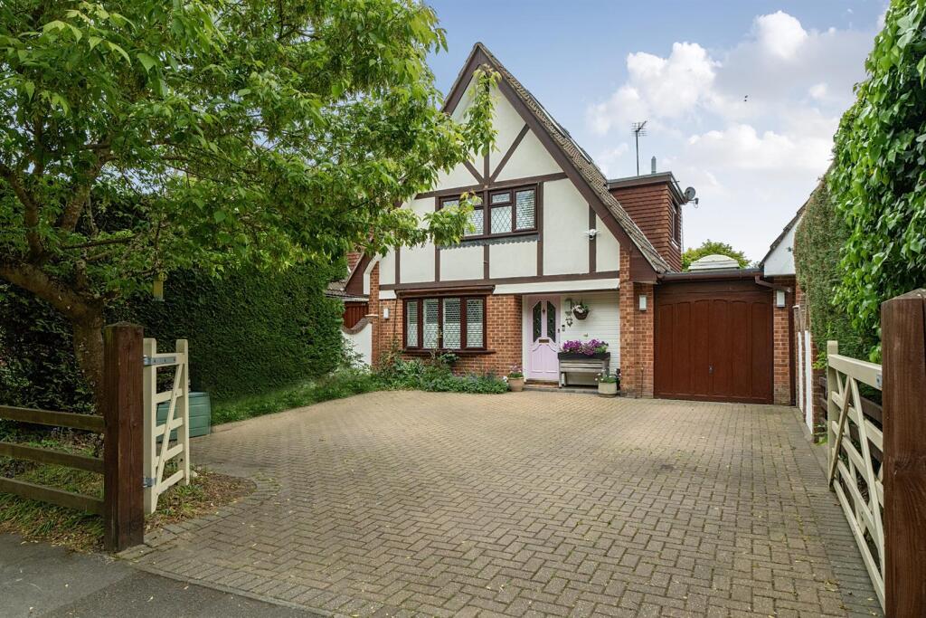 Main image of property: Blagrove Lane, Wokingham, Berkshire, RG41 4BA