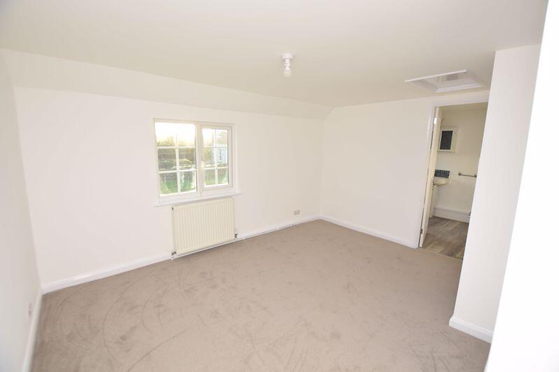 House in Rochester - View 4