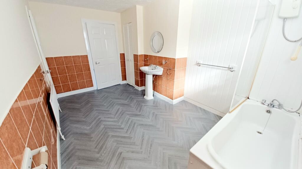 House in Bishop Auckland, County Durham - More