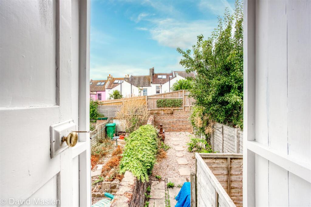 Crescent Road, Brighton photo 3