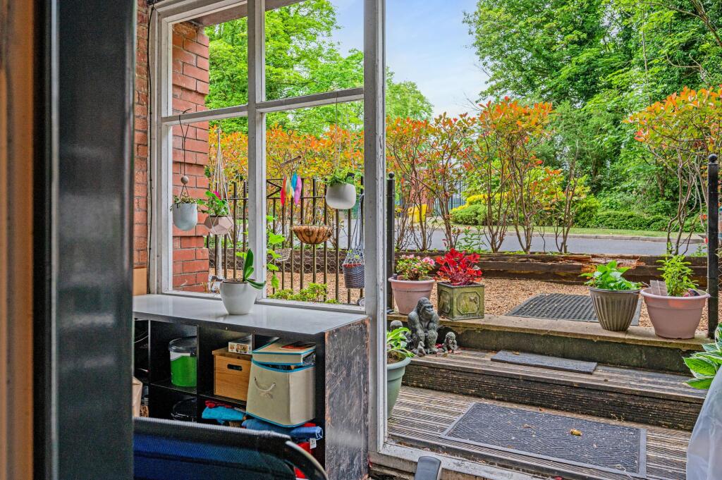 Apartment in Bolton, Greater Manchester - More